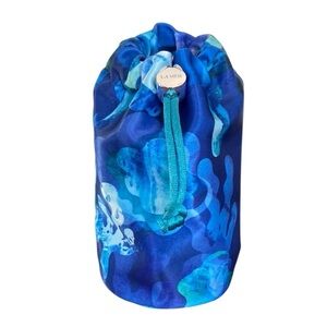 NWOT La Mer Oceanic Blue Pouch